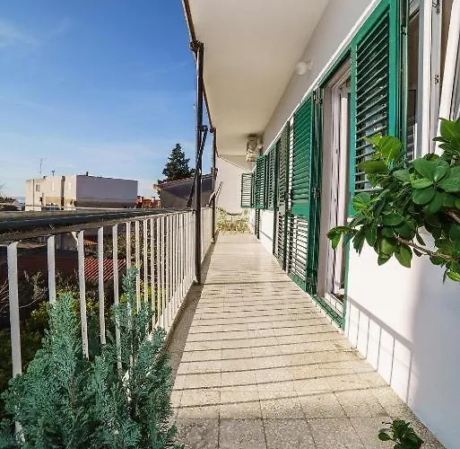 Split Beach Apartment *