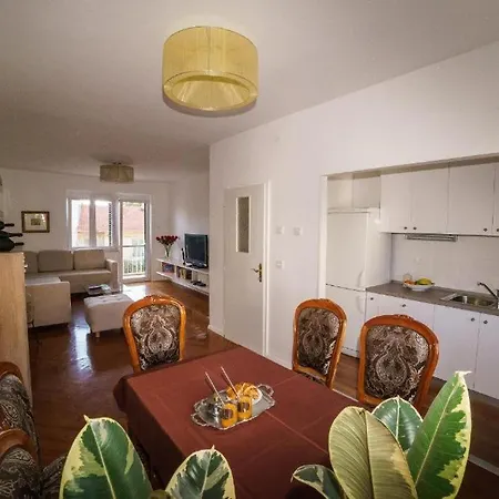 Split Beach Apartment